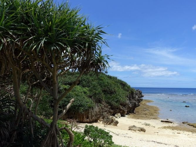 古宇利島の穴場ビーチ「トケイ浜」の場所や行き方・駐車場・シャワーなど