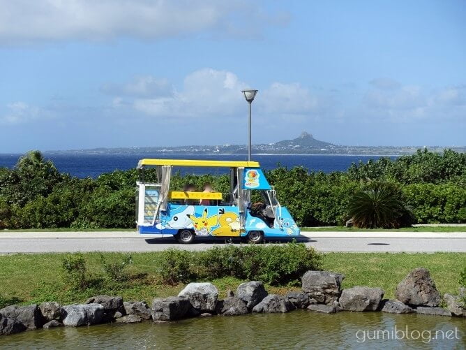 沖縄美ら海水族館のラッピングカート電気遊覧車