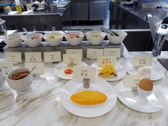 ハレクラニ沖縄の朝食ビュッフェのエッグステーション