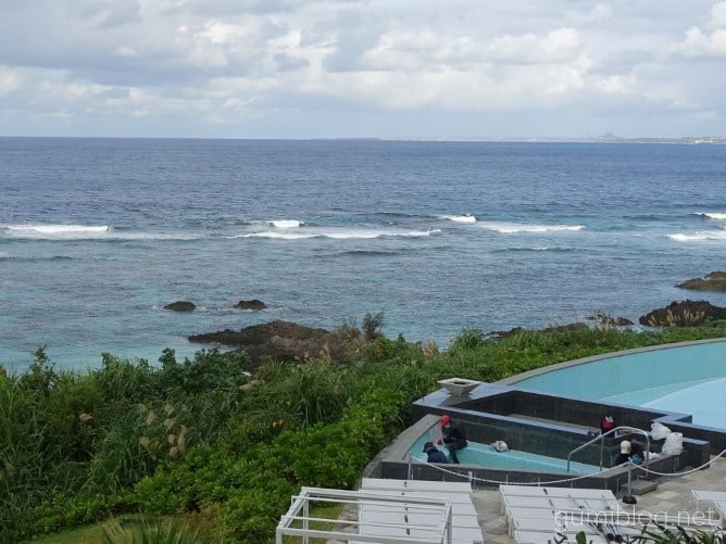 ハレクラニ沖縄でがっかりしたことはプール工事