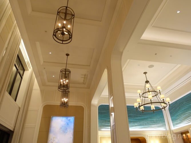 ハレクラニ沖縄のシルーの店内